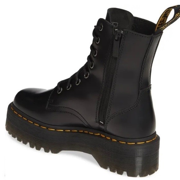 NEW Dr. Martens Jaydon Platform Boots